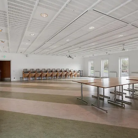 Villa Sct Knudsborg 58-beds On The Brenderup