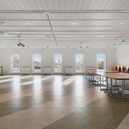 Sct Knudsborg 58-beds On The Brenderup