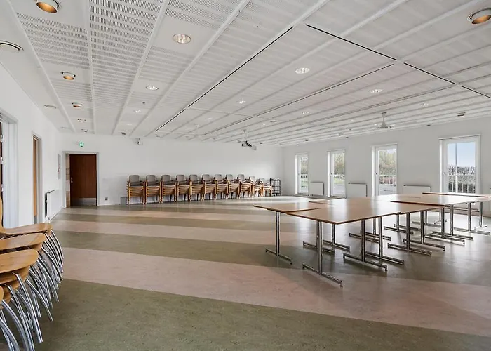 Villa Sct Knudsborg 58-beds On The Brenderup