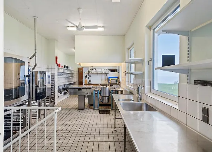 Villa Sct Knudsborg 58-beds On The Brenderup